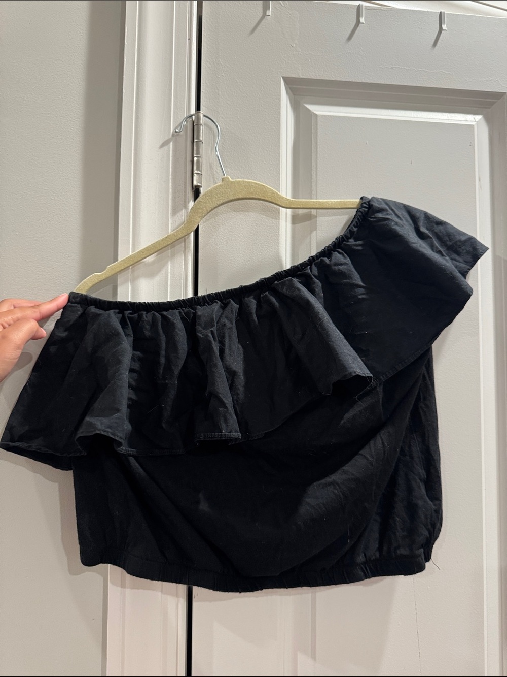 a new day Off-Shoulder Ruffle Crop Top - Black